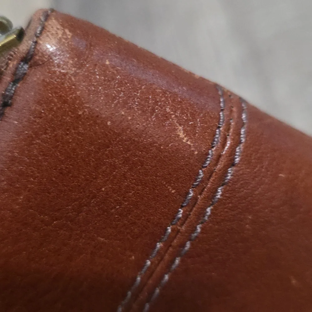 FOSSIL Jori Brown Leather  Flap Zip-Around Wallet  Wristlet
